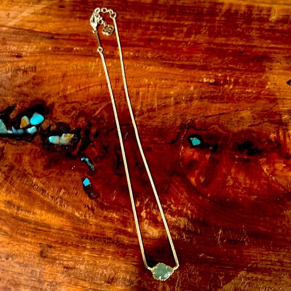 Kendra Scott Necklace